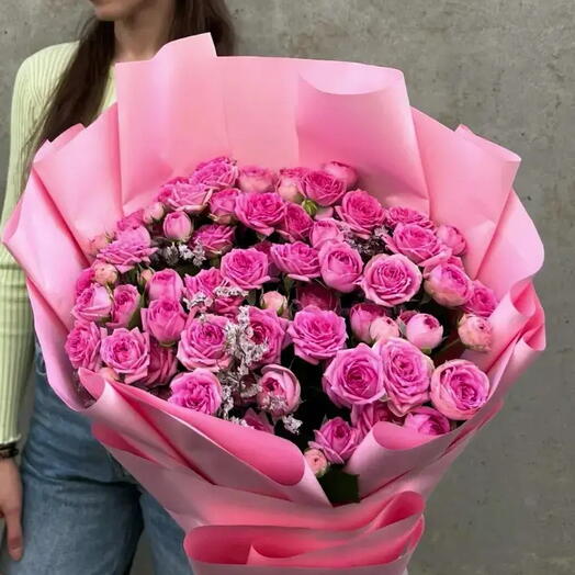 Моно букет из кустовых роз