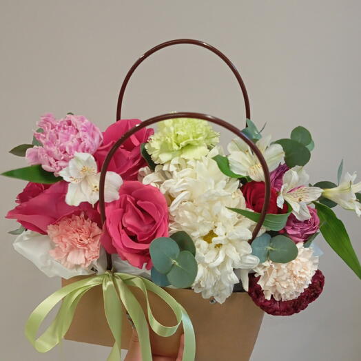 Летняя корзинка с цветами 💐