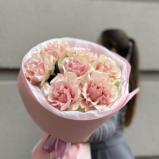 Букет «Пудровая Нежность» с розовыми французскими розами 🌸