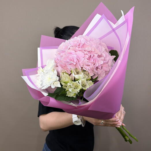 Букет комплимент с розовой гортензией 🌸🩷🌸