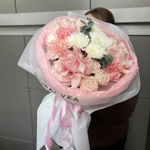 Розовый 🦩