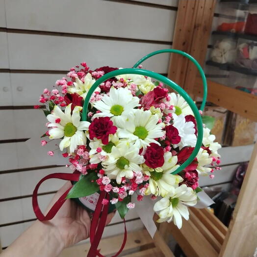 Композиция с кустовым диантусом