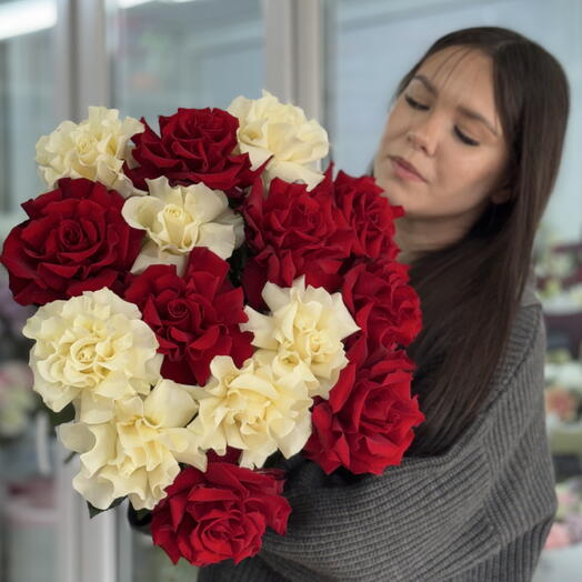 Букет из ажурных роз