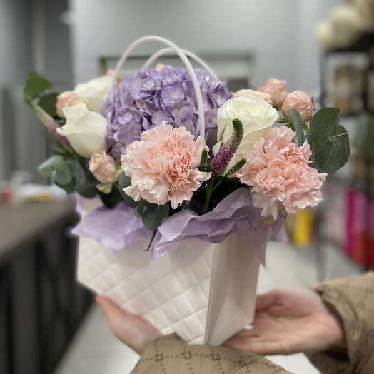 Цветы в корзинке "Лавандовый сад💜"