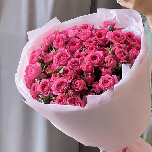 Букет из 15 кустовых роз