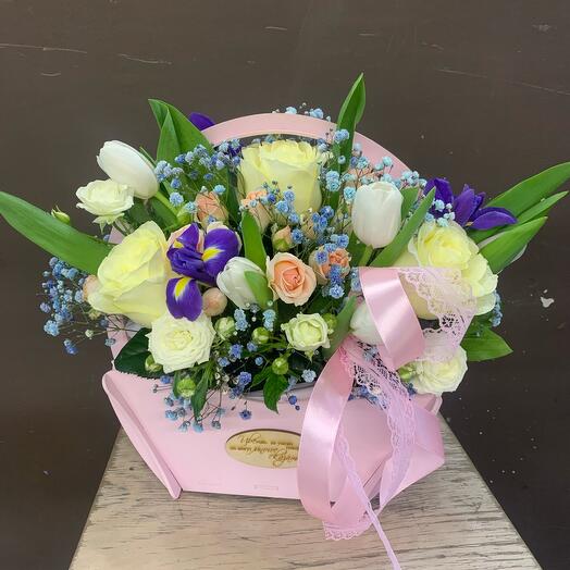 Корзина с цветами 1