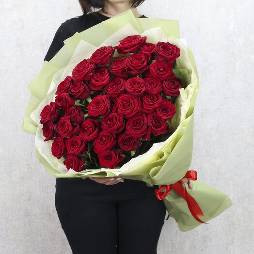 35 red Naomi roses 70 cm in designer packaging