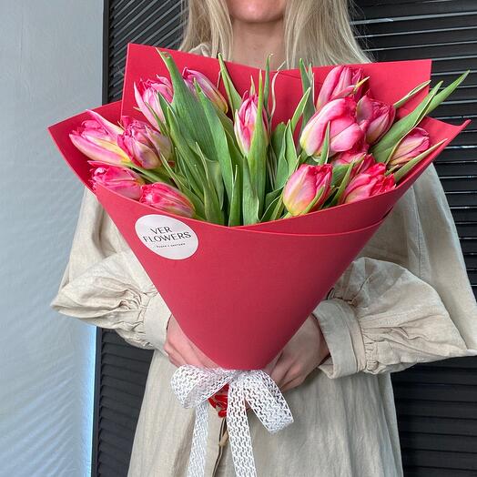 Букет из 15 пионовидных тюльпанов