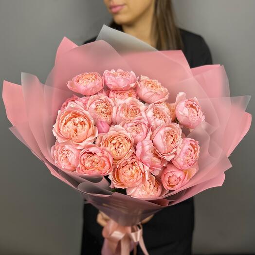 St bouquet 32 из 7 кустовых пионовидных роз Джульетта