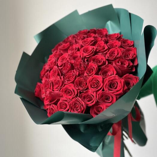 Красные розы 51 шт
