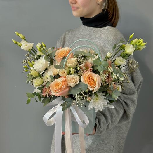 Цветы в сумке 730