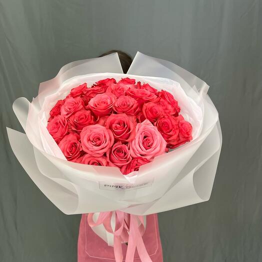 25 голландских роз