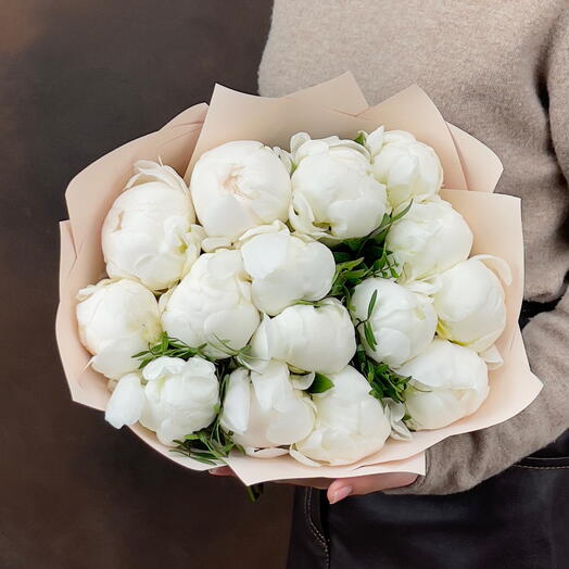 Bouquet of white peonies 15pcs