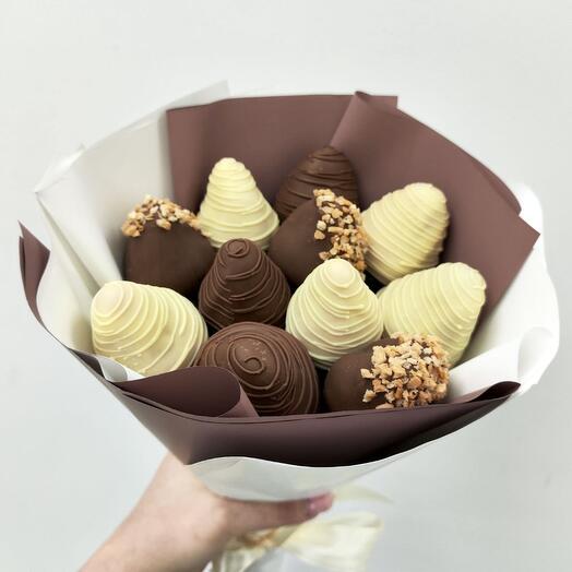 Букет клубника в шоколаде XS 11 шт на день рождение