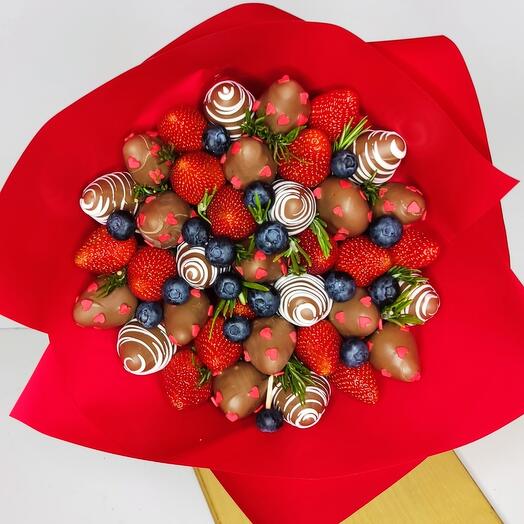 Chocolate-covered strawberry bouquet/Flowers and gifts/March 8th/February 14th/February 23rd