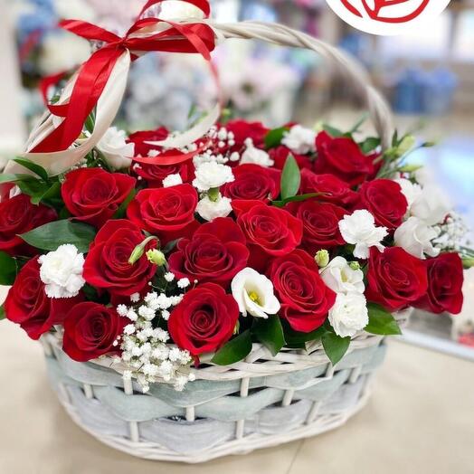 Корзина из роз