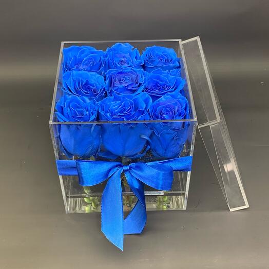 9 синих роз в акриловом боксе