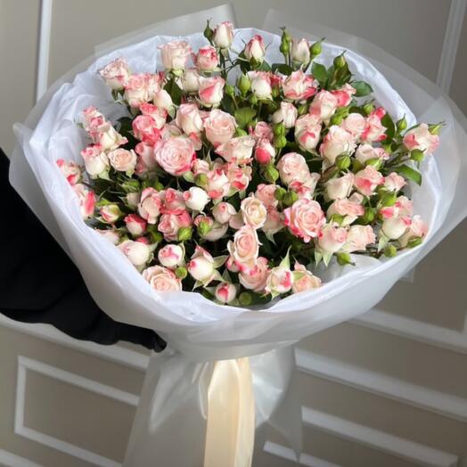 Букет из кустовых роз♥️