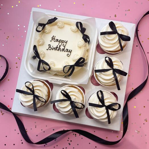 Lambeth bento cake set and 5 cupcakes with bows
