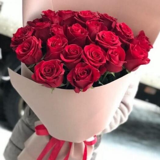 Букет «Поцелуй» бордовые/красные розы🌹 Эквадор