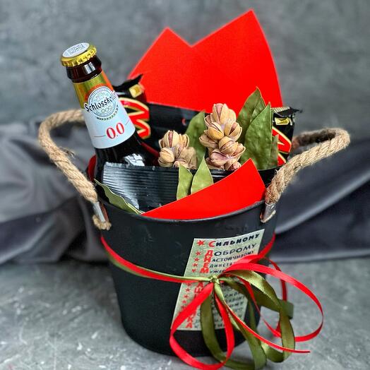 Composition in a bucket for a man