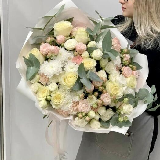 Rosas, rosas arbustivas, crisantemos