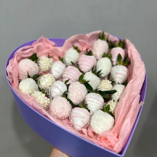 Клубника в коробочке «Lovseries»