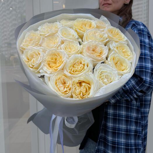 Роза с крупным бутоном 19 шт