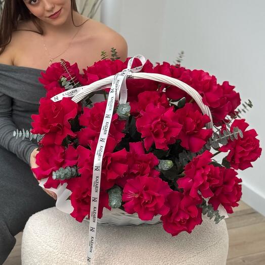 Корзина с цветами