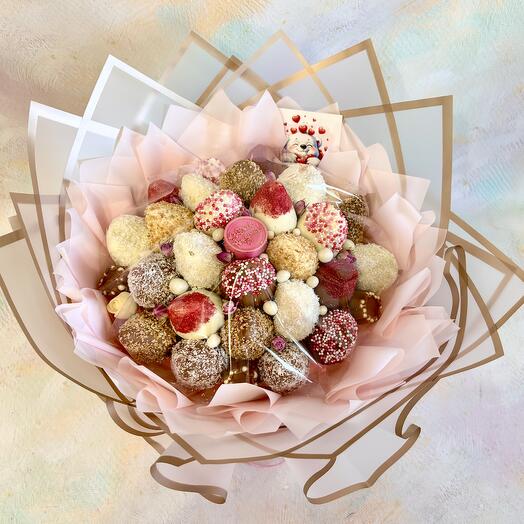 Букет из клубники в шоколаде на День Рождения