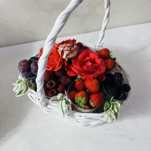 Корзина с ягодами🍓