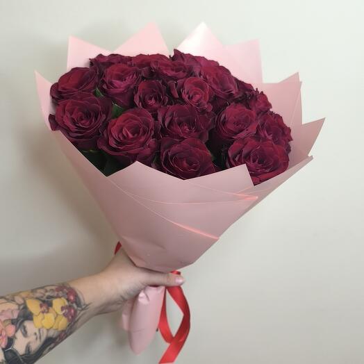 19 красных кенийских роз 🌹
