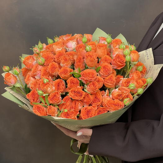 Букет кустовых роз Ariya 19 шт