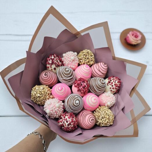 Букет 19 клубник в шоколаде арт. 34789