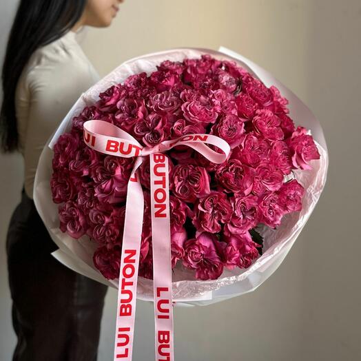 Букет "65 пионовидных роз сорта Country Blue"