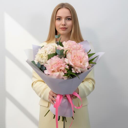 Букет с гортензией 3