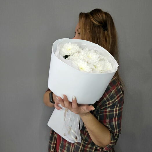 Букет  из кустовых хризантем белых