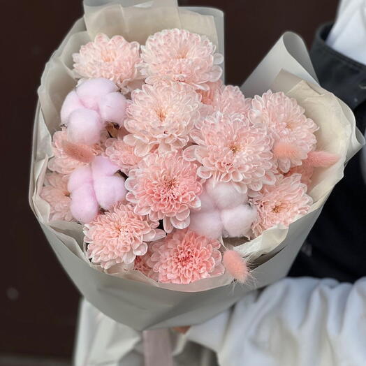 Букет из розовых хризантем с хлопком 💞