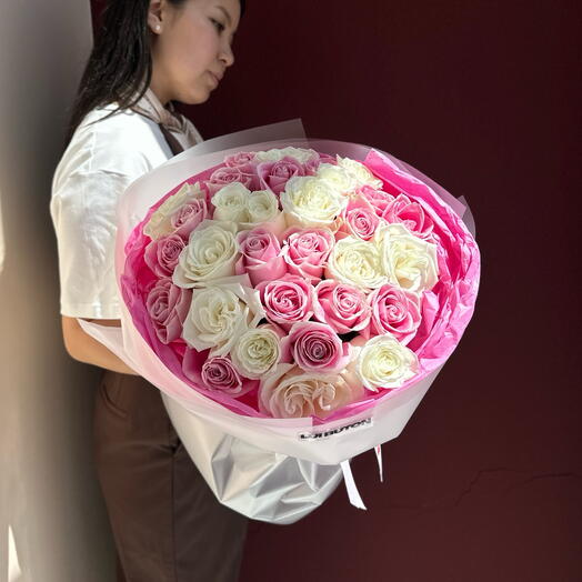 Букет из 35 стандарт роз