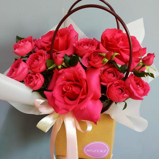 Корзина с цветами Ярче