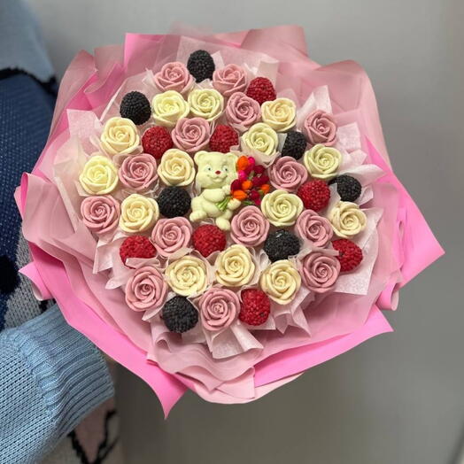 Букет из шоколада "Поздравление от мишутки "