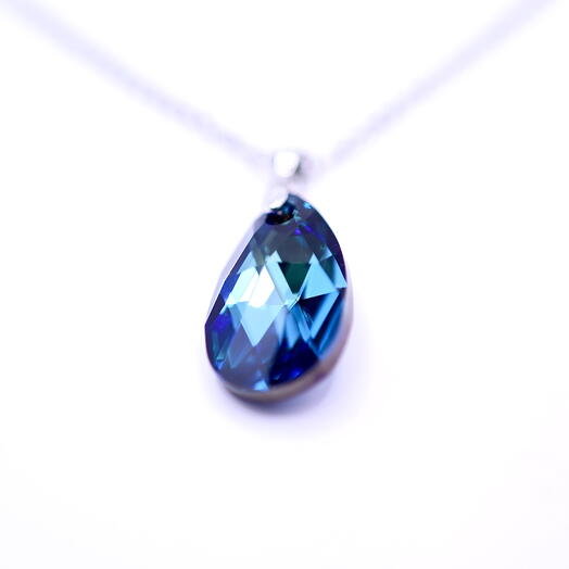 Подвеска-капля с кристаллом Swarovski в цвете Bermuda Blue