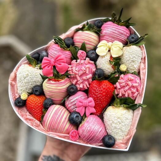 Клубника в шоколаде сердце 23