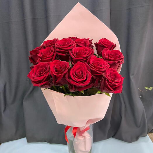 Букет из бордовых роз 15