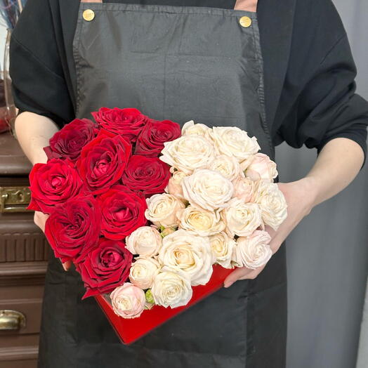 Сердце цветочное из роз