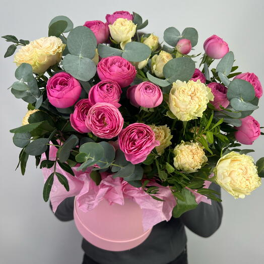 Rosas de arbusto en una Caja