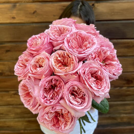 Пионовидные эквадорские розы Pink Expression