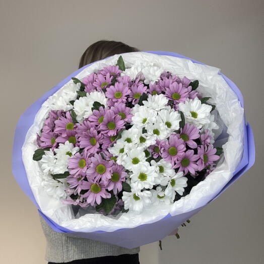 Облачко из пышных хризантем
