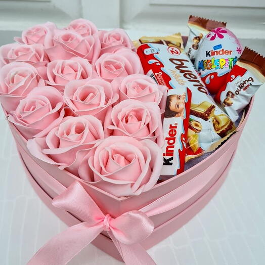 Sweet Heart Roses   Kinder Box