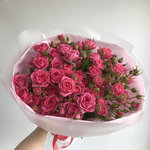 Букет из 9 кустовых розовых роз
